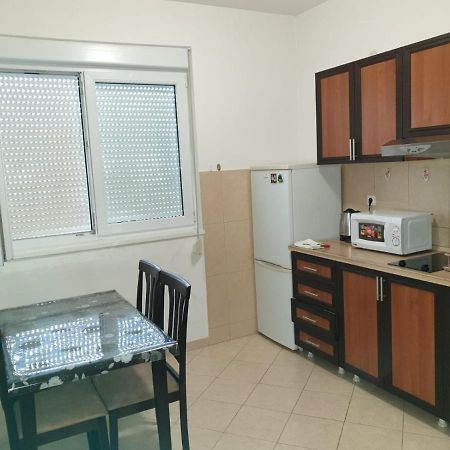 Montenegrin Beauty Star Apartment บาร์ ภายนอก รูปภาพ
